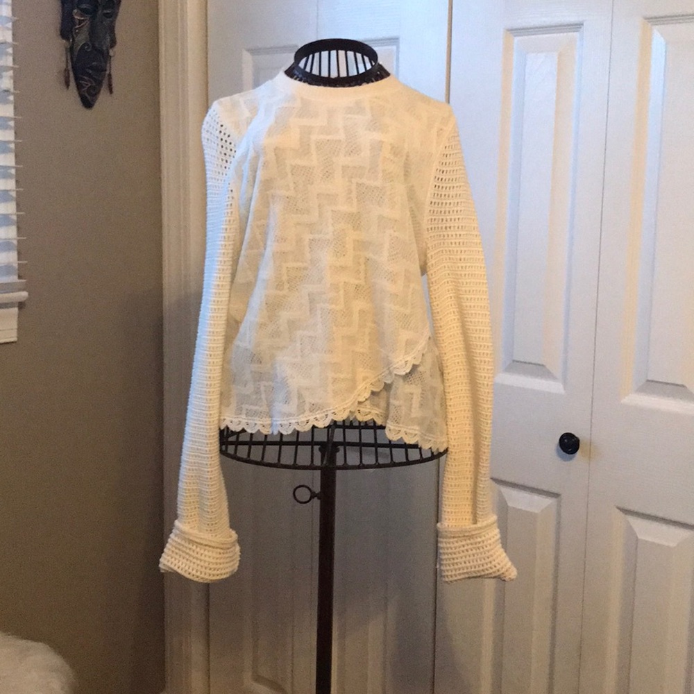 Closet Closing 10/9! Free People Sweater